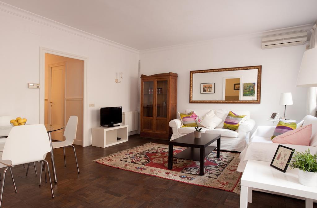 Letsgo Camp Nou Apartment バルセロナ エクステリア 写真