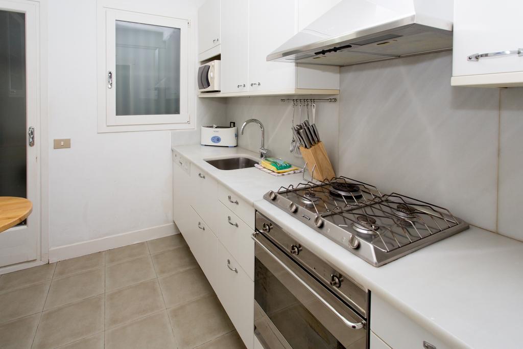 Letsgo Camp Nou Apartment バルセロナ エクステリア 写真